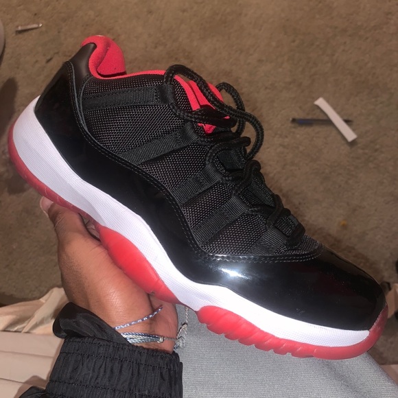Air Jordan 11 retro low Bred - Picture 5 of 7